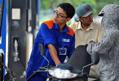 Giá xăng được dự báo tiếp tục tăng