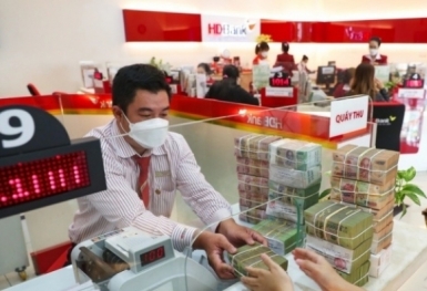 Tin ngân hàng ngày 13/6: Tiền gửi của người dân tăng mạnh dù lãi suất giảm