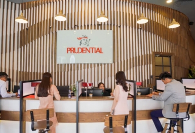 Prudential Việt Nam đang phân phối bảo hiểm qua ngân hàng nào?