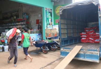 Giá phân bón hôm nay 16/7: Thị trường trầm lắng