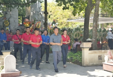 Nhắc nhớ thế hệ trẻ lòng biết ơn với quá khứ