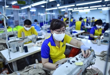 Doanh nghiệp dệt may gặp khó khăn chồng chất