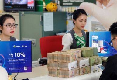 Tin ngân hàng ngày 25/8: Lãi suất qua đêm liên ngân hàng giảm xuống dưới 0,2%