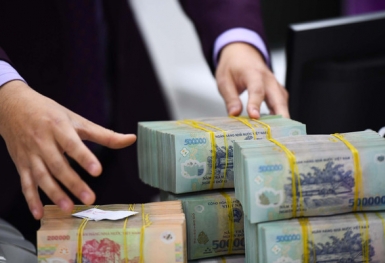 Lãi suất liên ngân hàng biến động trái chiều