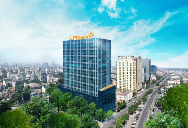 Nợ xấu tăng mạnh, LPBank mạnh tay tham gia cuộc chơi trái phiếu để huy động vốn