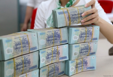 Ngân hàng đang dư thừa hơn 6 triệu tỷ đồng tiền gửi của người dân
