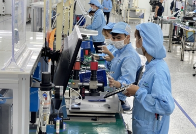 Sản xuất công nghiệp Việt Nam tăng tháng thứ 4 liên tiếp