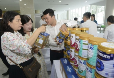 Vinamilk đồng hành cùng Câu lạc bộ Điều dưỡng trưởng Việt Nam tập huấn chăm sóc dinh dưỡng bệnh lý cho người bệnh