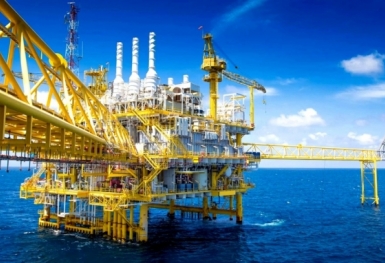 Giá xăng dầu hôm nay (24/10): Xăng dầu trong nước tăng, dầu thô thế giới giảm