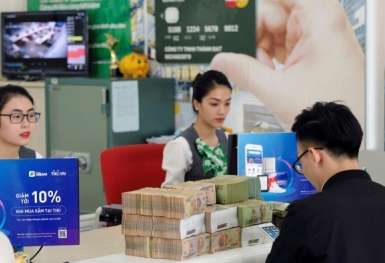 Tin ngân hàng ngày 28/10: Tín dụng đối với nền kinh tế chỉ tăng 6,81%