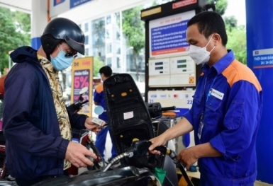 Phòng ngừa đứt gãy nguồn cung xăng dầu trong dịp Tết Nguyên đán 2024