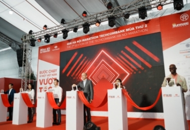 Hà Nội Marathon Techcombank: Thể hiện nổi bật tinh thần đoàn kết, gắn kết cộng đồng