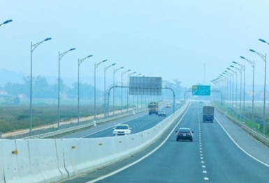 Sớm nâng cấp các tuyến đường bộ cao tốc đã được đầu tư, khai thác