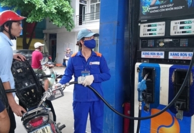 Giá xăng dầu sẽ được điều chỉnh vào ngày 28 Tết