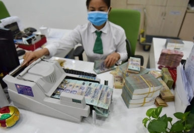 Tin ngân hàng ngày 27/2: Gia tăng tỷ trọng cho vay bất động sản