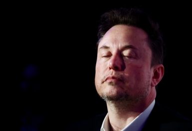 Tỷ phú Musk mất danh hiệu người giàu nhất thế giới
