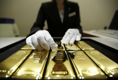 Giá vàng thế giới tiếp đà đi lên, SJC giữ mức cao chưa từng có