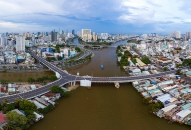 Thành phố Hồ Chí Minh: Giao quyền cho các địa phương để đẩy nhanh đầu tư công