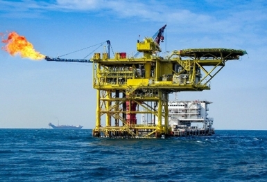 Giá dầu hôm nay (8/5): Dầu thô quay đầu giảm