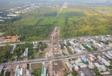 Thành phố Hồ Chí Minh: Thông báo 29 lần vẫn chưa tìm được đơn vị định giá khu đất ở huyện Hóc Môn