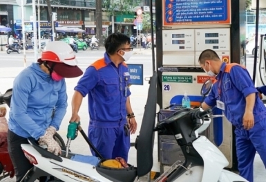 Giá xăng hôm nay (23/5) tăng nhẹ 162 đồng/lít