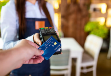 Nhận ưu đãi mỗi ngày tại hơn 100 thương hiệu cùng thẻ Sacombank