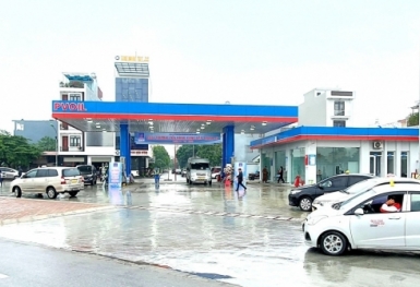 Giá xăng dầu lại giảm, E5 RON92 xuống dưới mức 20 nghìn đồng/lít