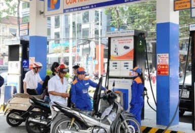 Thu ngân sách từ doanh nghiệp xăng dầu tăng 13%