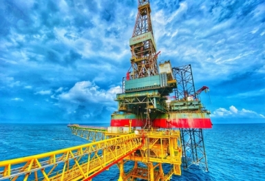 Giá dầu hôm nay (1/10): WTI tăng, Brent giảm trong phiên