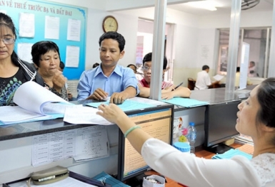 Miễn, giảm và ghi nợ tiền sử dụng đất cho hộ khó khăn