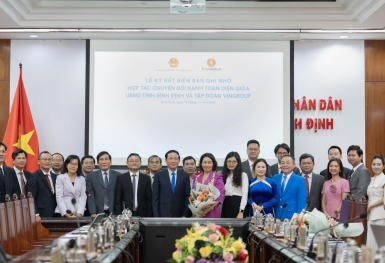 UBND tỉnh Bình Định và Tập đoàn Vingroup ký kết thoả thuận hợp tác toàn diện về chuyển đổi xanh