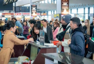 Giá vé máy bay Tết “lệch đầu”, từ Nam ra Bắc đắt đỏ hơn