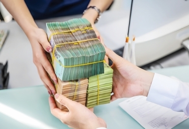Thủ tướng chỉ đạo tiếp tục tăng cường các giải pháp điều hành lãi suất, tín dụng