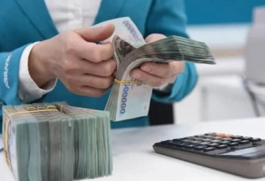 Điểm tin ngân hàng ngày 10/1: Ngân hàng phải báo công an khi phát hiện từ 5 tờ tiền giả trở lên