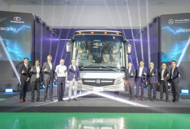 THACO AUTO xuất khẩu xe bus cao cấp Mercedes-Benz sang Thái Lan