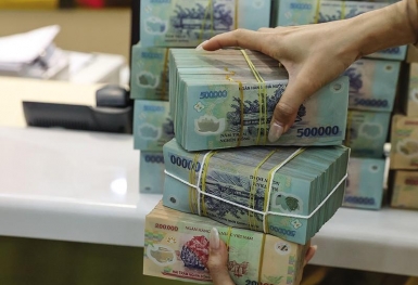 Lợi nhuận tăng mạnh, loạt ngân hàng trả thù lao tiền tỷ mỗi tháng cho các CEO