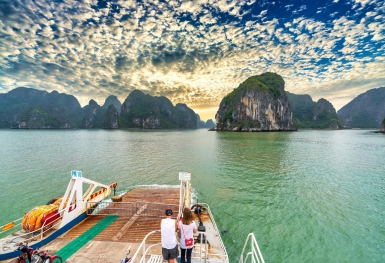 Giao thông thuận lợi, du lịch Cát Bà được “đánh thức”