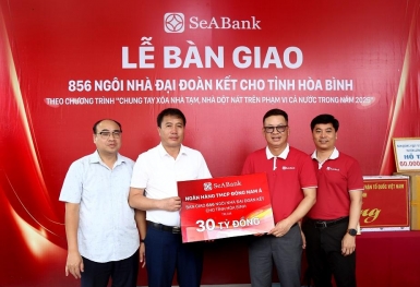 SeABank bàn giao 856 căn nhà đại đoàn kết cho tỉnh Hòa Bình
