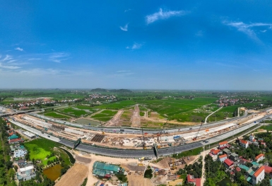 Chuỗi dự án hạ tầng giao thông giúp đô thị phía Nam Hà Nội 'cất cánh'