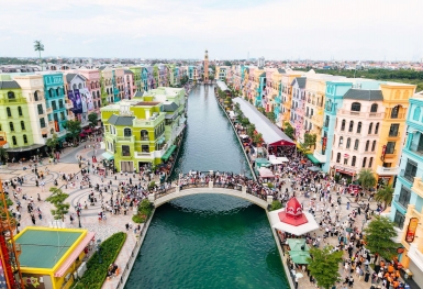 Vingroup thăng 8 bậc, thuộc top 40 doanh nghiệp lớn nhất Đông Nam Á 2025