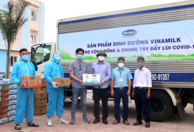 200.000 sản phẩm của Vinamilk đến với các khu cách ly ở Hà Nội, Hà Nam, Bắc Ninh