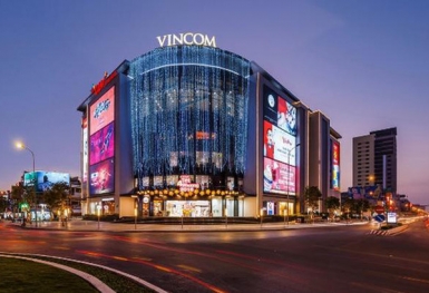 Vincom Retail: lợi nhuận quý 2 giảm xuống 343 tỷ đồng, bằng 54% cùng kỳ.