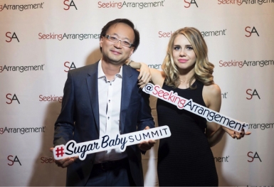 Cuộc đời của 'cha đẻ' trào lưu sugar daddy đình đám thế giới
