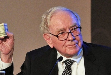 Warren Buffett tiếp tục thoái vốn khỏi ngân hàng lớn thứ tư nước Mỹ