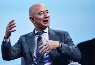 Jeff Bezos dẫn đầu danh sách 'người giàu nhất nước Mỹ' 3 năm liên tiếp