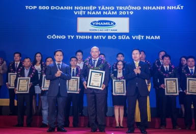 Vinamilk tích cực đầu tư cho các trang trại bò sữa và nhiều dự án lớn sắp đi vào hoạt động