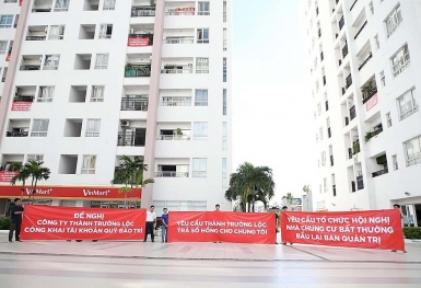 TP.HCM: “Tắc tiền sử dụng đất” làm “tắc sổ hồng” chung cư, lỗi tại ai?