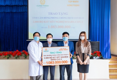 Tập đoàn Hưng Thịnh trao 2.000 bộ kit xét nghiệm Covid-19 hỗ trợ tỉnh Lâm Đồng chống dịch