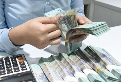 Ngân hàng ồ ạt bán nợ ngàn tỉ nhưng việc 'đẩy hàng' ra thị trường không dễ