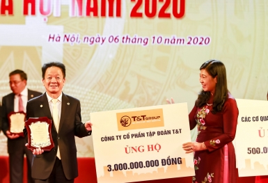 “Bầu Hiển” ủng hộ 5 tỷ đồng cho Quỹ Vì người nghèo Hà Nội